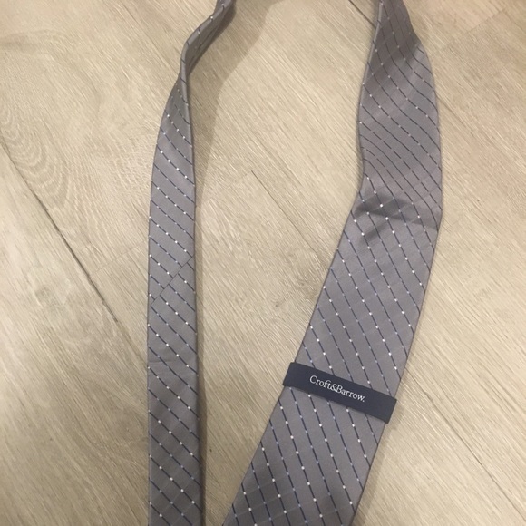 NWOT🔥Croft & Barrow” Gray Tie - Picture 3 of 3